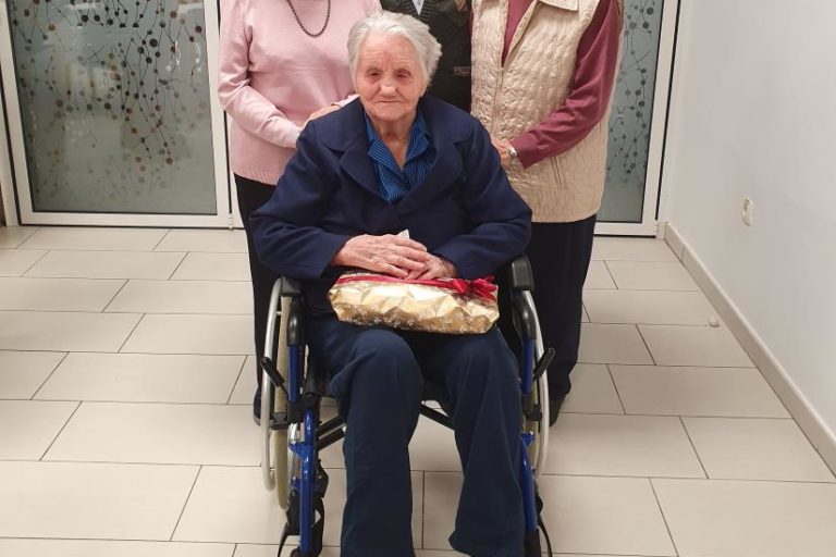 106-letnia kobieta wygrała walkę z koronawirusem