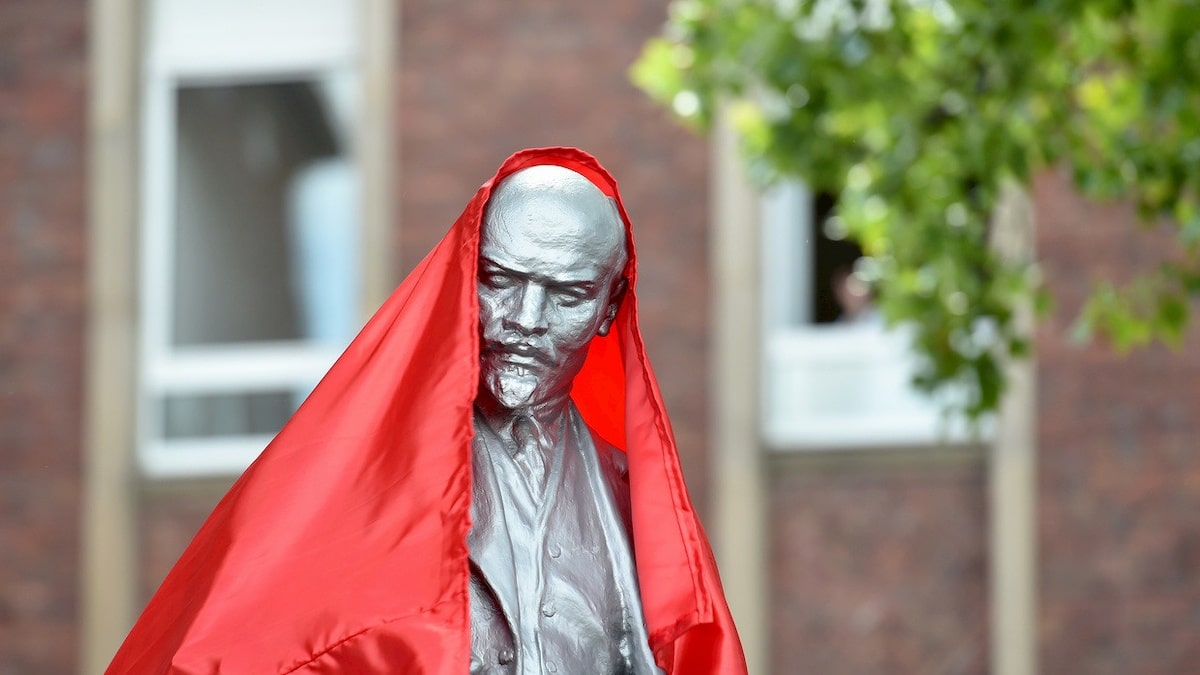 Nowy pomnik Lenina w Niemczech. Fot. YouTube