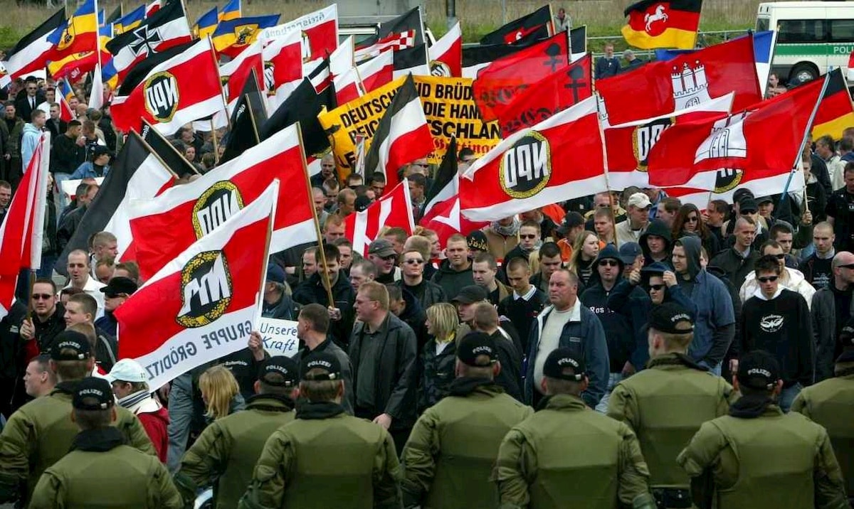 Manifestacja niemieckiej skrajnej prawicy. Fot. Domena publiczna