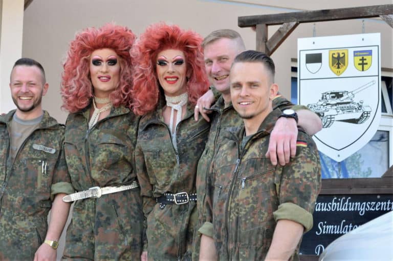 Nowy pomysł niemieckiego MON! Bundeswera zrehabilituje wszystkich żołnierzy homoseksualistów