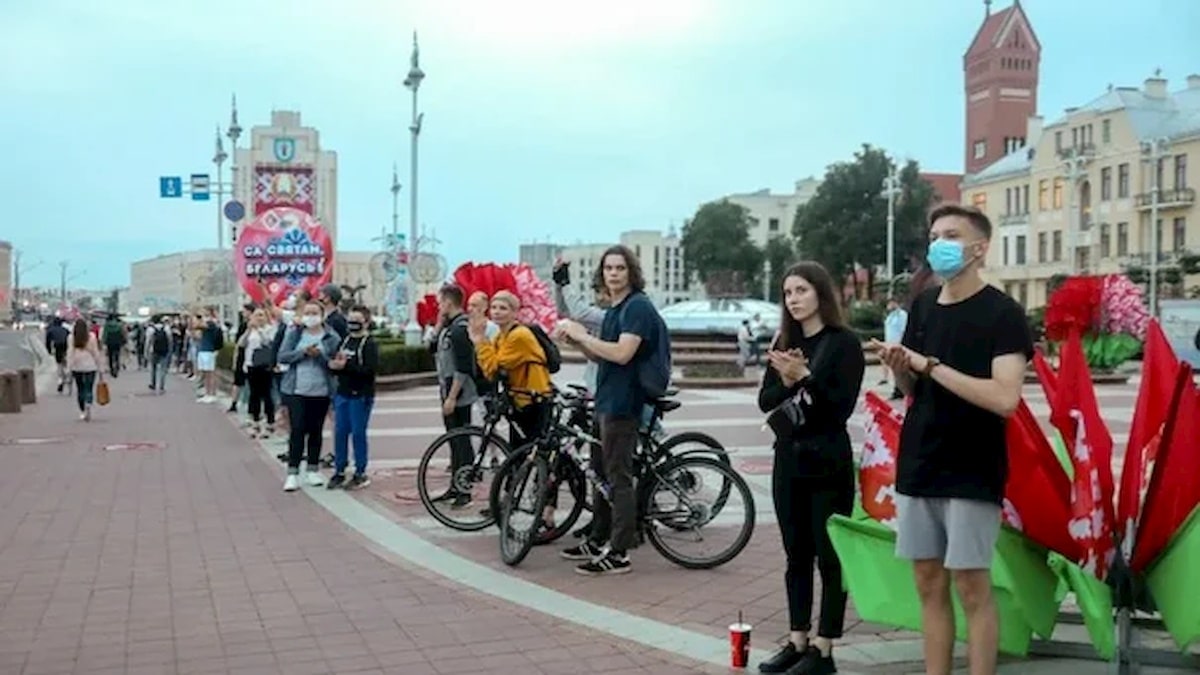 Łańcuch solidarności w Mińsku. Fot. domena publiczna