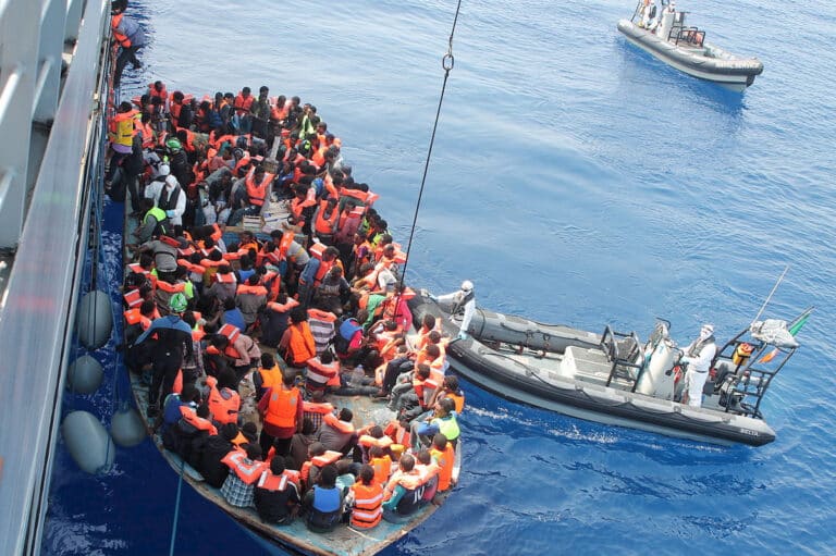 Zatonęła łódź z imigrantami! Zaginęły 43 osoby