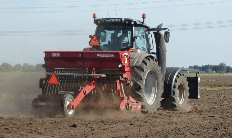 Rolnicy kolejny raz walczą o swoje dochody! Tym razem to blokada tira z niemieckimi tucznikami