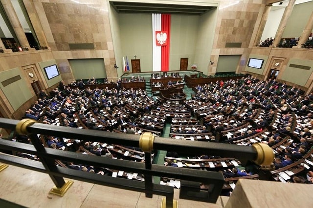 Sejm zagłosował! Oto decyzja posłów o Krajowym Planie Odbudowy