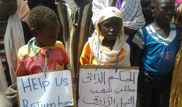 Protest rozpaczy w Sudanie. Setki dzieci cierpiących na nowotwory wyszło na ulice